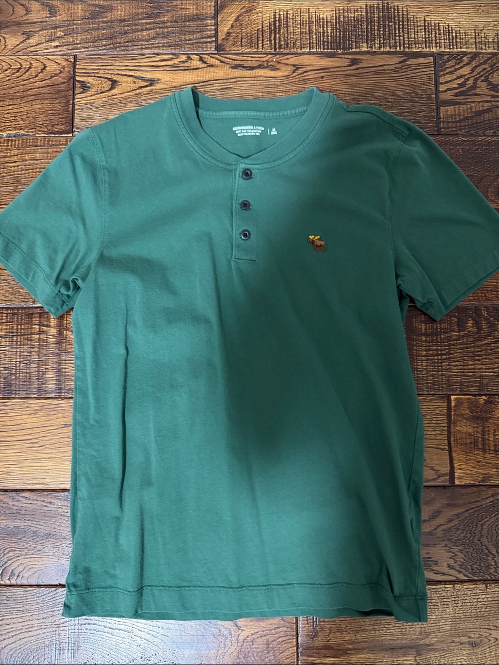 Abercrombie & Fitch Forest Green Short-Sleeve Henley with Mini Moose Logo
